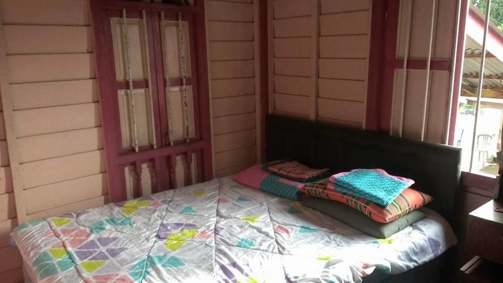Homestay Bukit Gantang Hotel Taiping Exterior photo